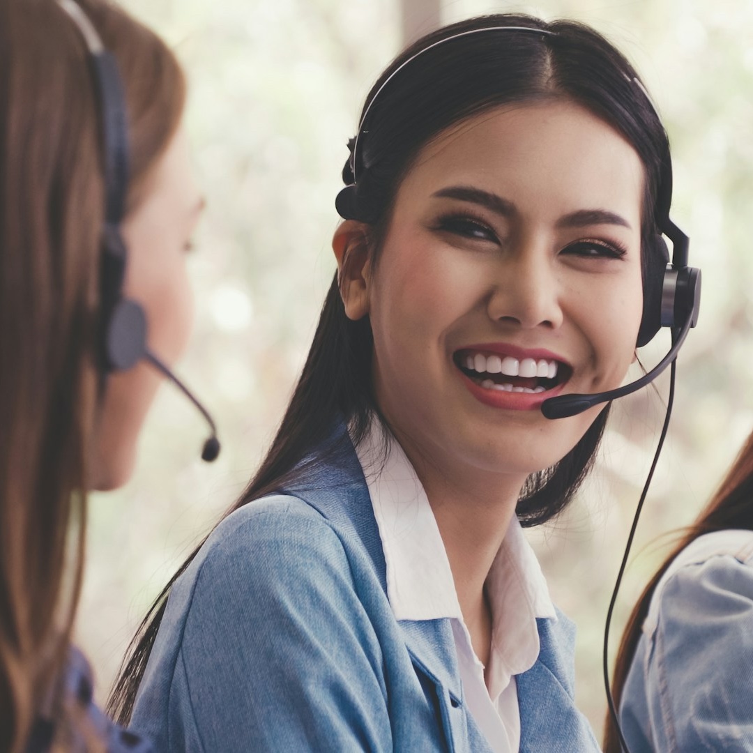 Maria, a senior AvaForHire receptionist, on a live call
